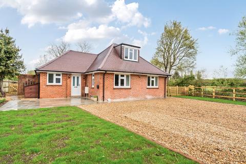 3 bedroom detached house to rent, Oakley Green Road Oakley Green SL4