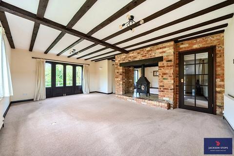 4 bedroom detached house for sale, High Street, Yielden, Bedfordshire, MK44
