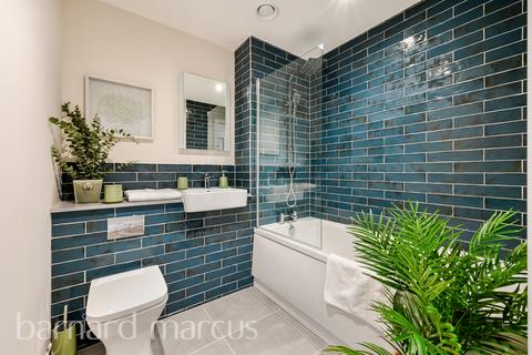 2 bedroom flat for sale, Fallsbrook Road, London