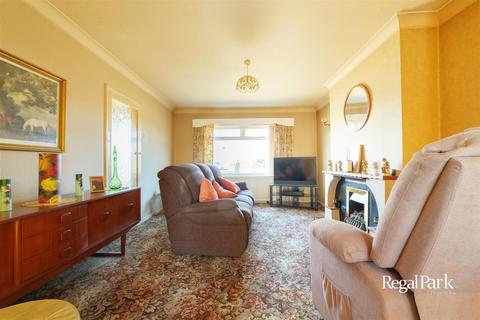 2 bedroom detached bungalow for sale, Ellwood Avenue, Peterborough PE2