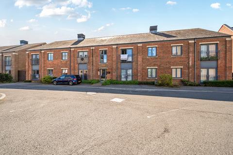 1 bedroom flat for sale, Searle Drive, Hampshire PO12