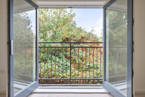 1 bedroom flat for sale, Searle Drive, Hampshire PO12