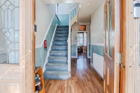 4 bedroom semi-detached house for sale, Evington Road, Leicester