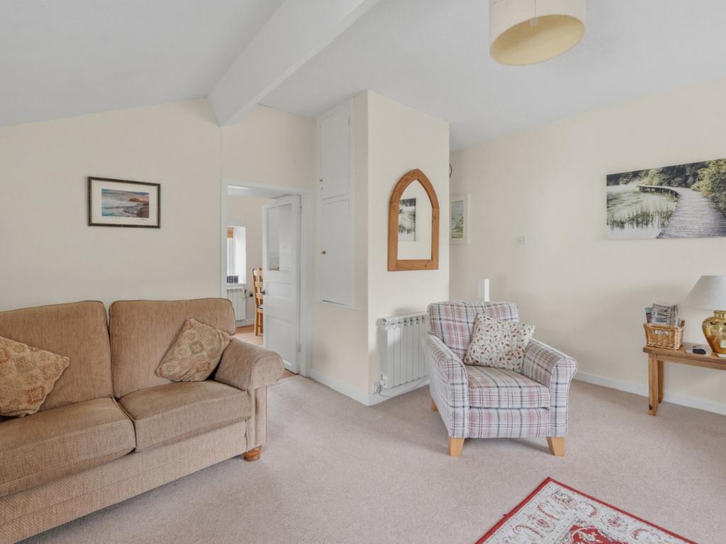 House in West Burton - View 4