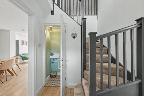 4 bedroom semi-detached house for sale, Cross Street, Letchworth Garden City, SG6