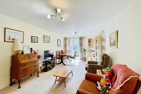 2 bedroom flat for sale, Lys Lander, Tregolls Road, Truro, Cornwall, TR1