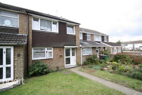 3 bedroom terraced house to rent, Telscombe Way, Luton