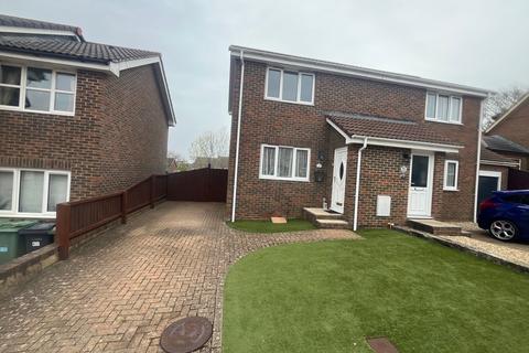 2 bedroom terraced house to rent - Kingslea Park, East Cowes, Isle Of Wight, PO32