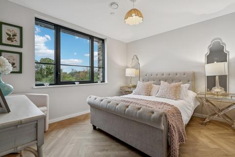2 bedroom flat for sale, Fallsbrook Road, London