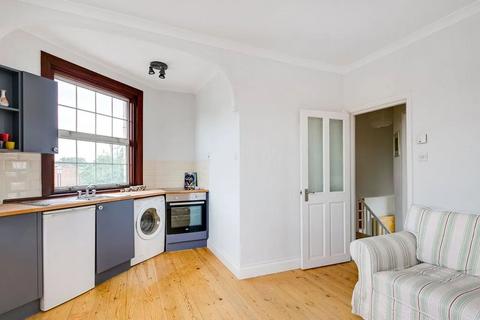 1 bedroom flat for sale, Askew Road, Wendell Park, London, W12