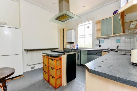 3 bedroom maisonette to rent, Barry Road, East Dulwich, London, SE22
