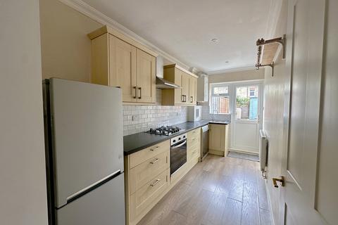 2 bedroom terraced house to rent, Stanley Road, Newmarket, Suffolk