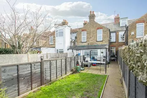 3 bedroom terraced house for sale – pohled 4