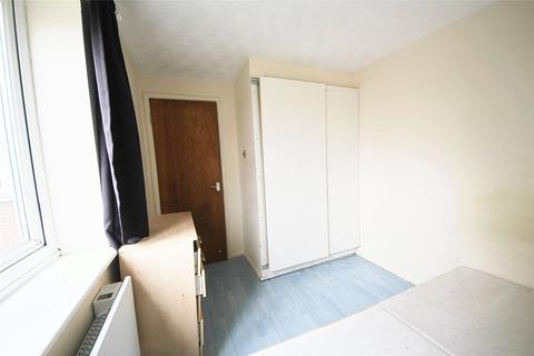 1 bedroom flat to rent, Mandeville Court, Chingford, London E4