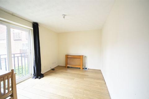 1 bedroom flat to rent, Mandeville Court, Chingford, London E4