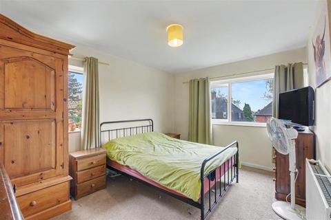 3 bedroom end of terrace house for sale, Denewood Crescent, Nottingham