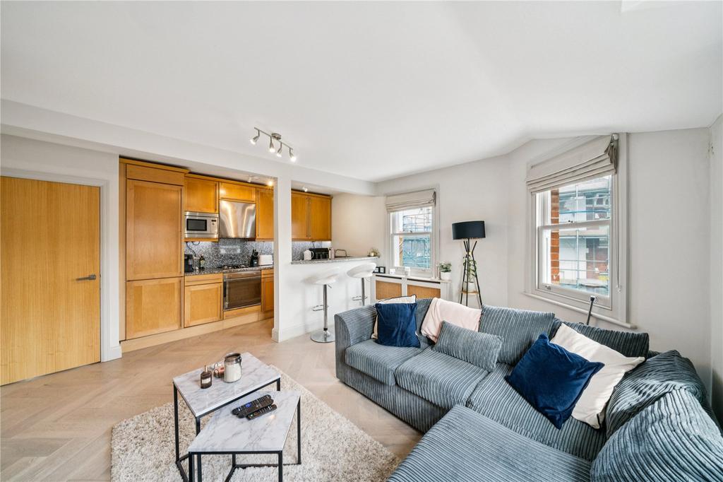 St. John's Road, London, SW11 2 bed apartment - £2,500 pcm (£577 pw)