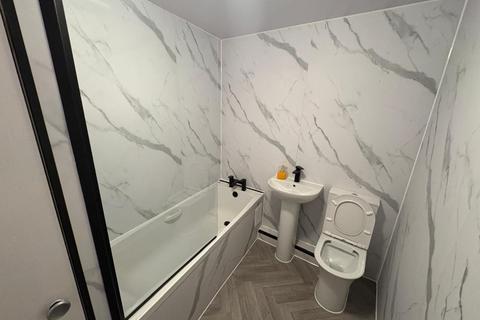 2 bedroom flat to rent, Baker Street, Stirling Town, Stirling, FK8