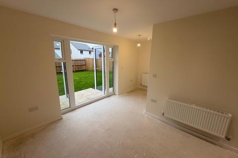 3 bedroom semi-detached house to rent, Florin Gardens, Market Drayton, TF9