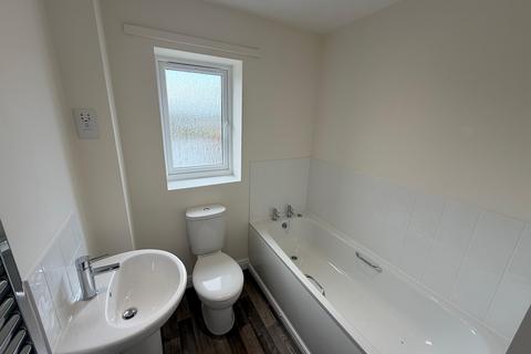 3 bedroom semi-detached house to rent, Florin Gardens, Market Drayton, TF9
