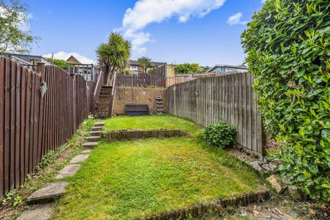 2 bedroom terraced house for sale, Turner Close, Surrey GU4