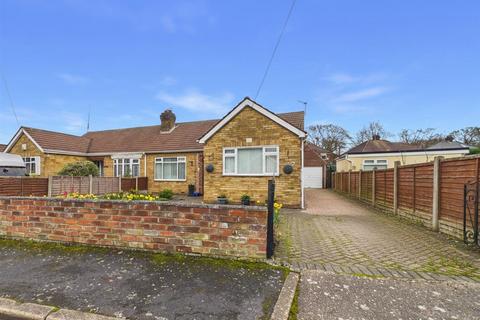 2 bedroom semi-detached bungalow for sale, Reynolds Close, Melton