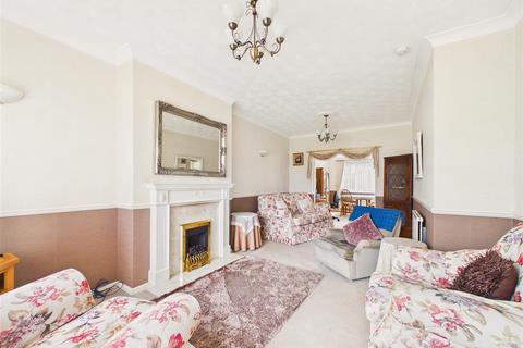 2 bedroom semi-detached bungalow for sale, Reynolds Close, Melton
