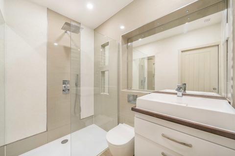 1 bedroom flat to rent, Byrne Road, London SW12