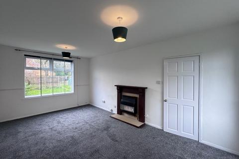 2 bedroom end of terrace house to rent, Ashmoor Road, Manchester, M22