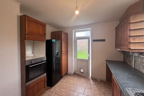 2 bedroom end of terrace house to rent, Ashmoor Road, Manchester, M22