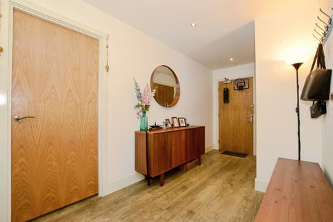 3 bedroom flat for sale, Lyon Road, Harrow, HA1