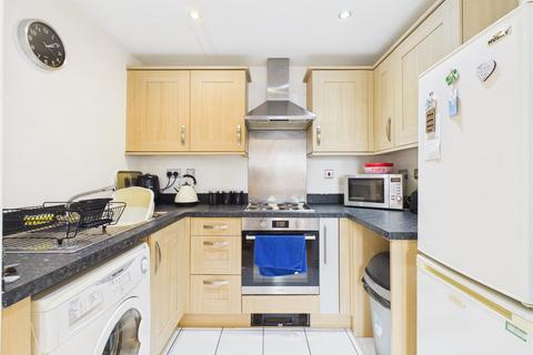 2 bedroom flat for sale, Station Road, Derby DE74
