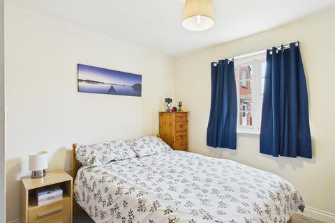 2 bedroom flat for sale, Station Road, Derby DE74