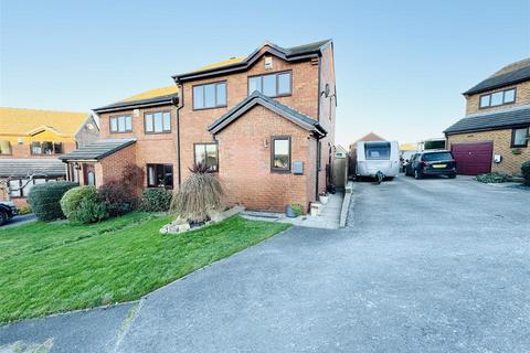 3 bedroom semi-detached house for sale, Ings Mill Drive, Clayton West, Huddersfield, HD8 9PW