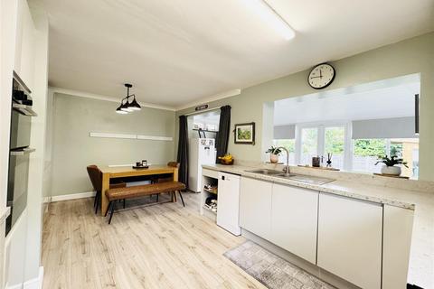 3 bedroom semi-detached house for sale, Ings Mill Drive, Clayton West, Huddersfield, HD8 9PW