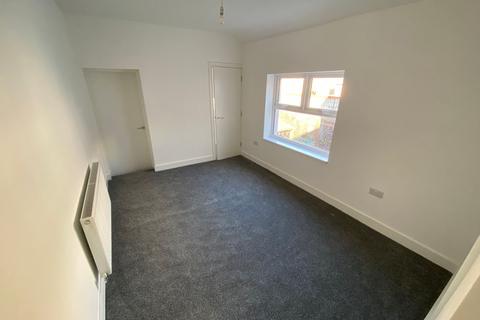 3 bedroom flat to rent, Canning Street, Cwm, NP23