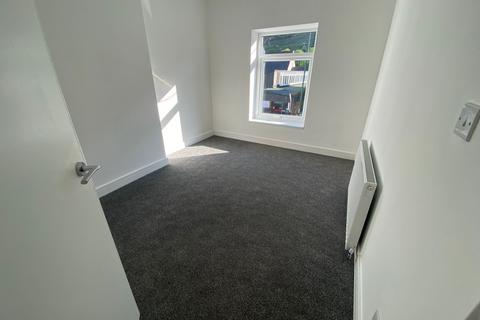3 bedroom flat to rent, Canning Street, Cwm, NP23