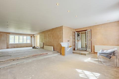5 bedroom detached house for sale, Ernest Road, Emerson Park, RM11