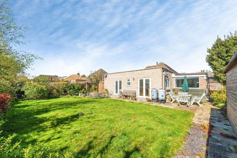 3 bedroom detached bungalow for sale, Colton Road, Shrivenham, Swindon