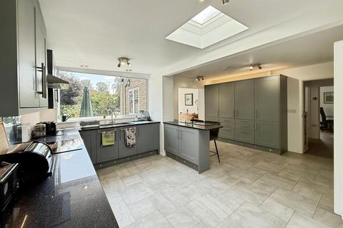 3 bedroom detached bungalow for sale, Colton Road, Shrivenham, Swindon