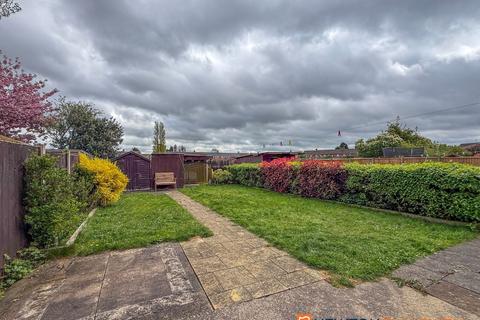 3 bedroom terraced house for sale, Mercia Road, Newark NG24