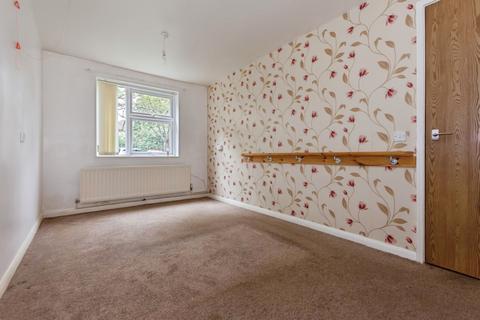 undefined, Guardian Court (Yardley), Yardley B26