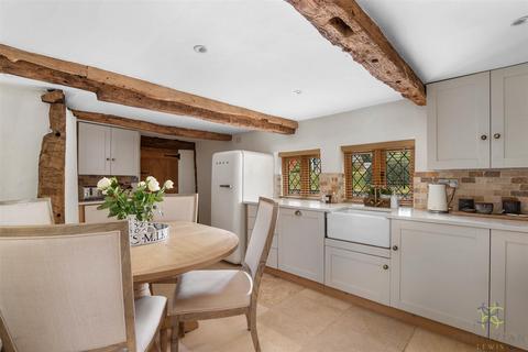 3 bedroom cottage for sale, Station Road, Evesham WR11