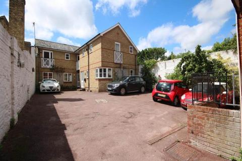2 bedroom house to rent, Rosiers Court, 46 St. Dunstans Street, Canterbury