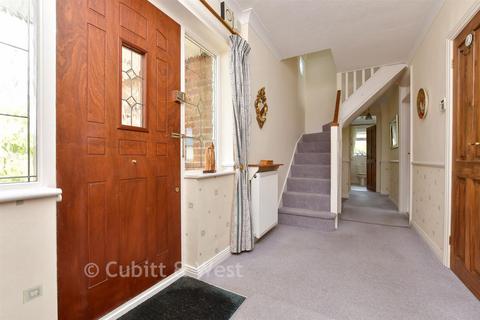 5 bedroom chalet for sale, Burford Lane, Epsom KT17