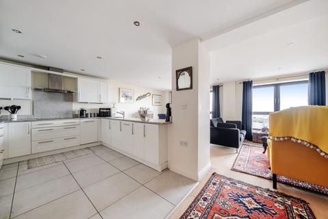 2 bedroom flat for sale, The Esplanade, Compass Point The Esplanade, PO21