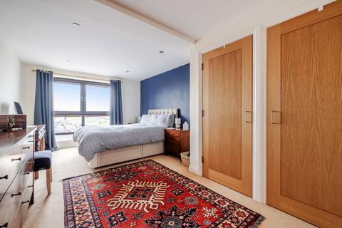 2 bedroom flat for sale, The Esplanade, Compass Point The Esplanade, PO21