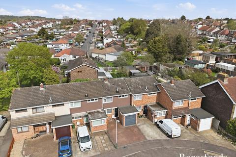 3 bedroom terraced house for sale, Fir Tree Close, Romford, RM1
