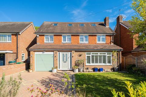 Broomfield, Sunbury-On-Thames TW16