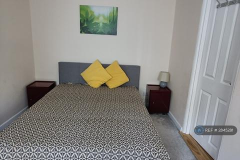 undefined, Bedster Gardens, West Molesey, KT8